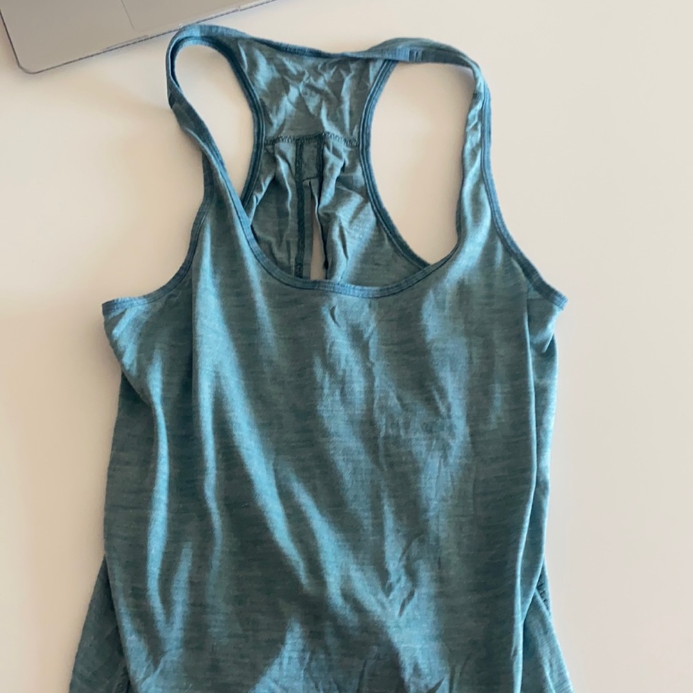Lululemon tank top